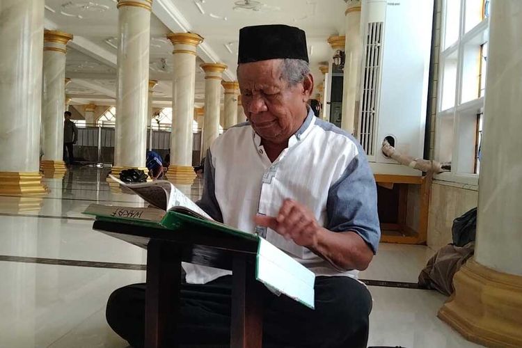 Tajudin (67), seorang warga Kelurahan Bataraguru, Kecamatan Wolio, Kota Baubau, Sulawesi Tenggara, batal berangkat menunaikan ibadah haji di tanah suci, Mekah, di tahun 2022 ini.