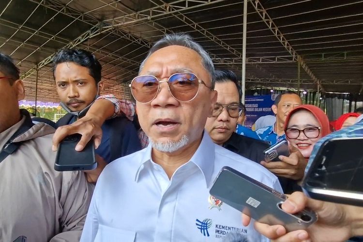 Zulhas Minta Satgas Pengawasan Barang Impor Sasar Importir Nakal, Bukan Pengecer