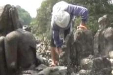 Agar Tak Keropos, Candi Plaosan Dibersihkan dari Abu Kelud