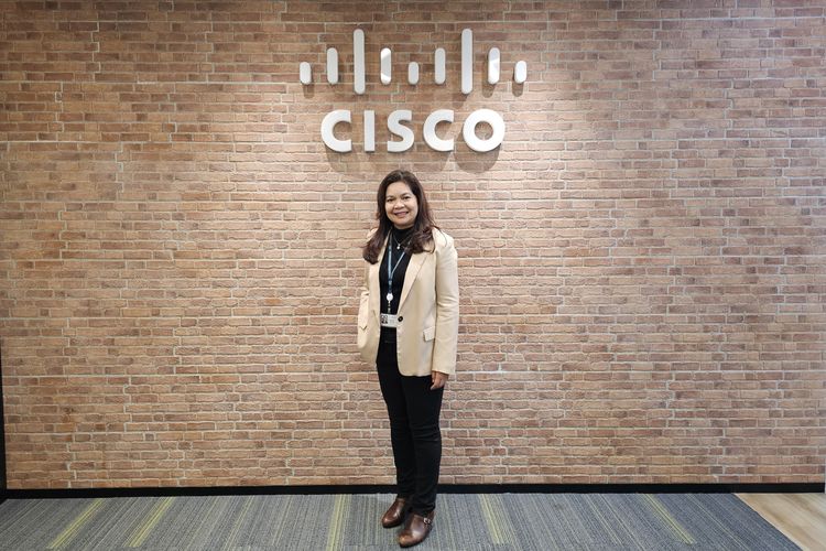 Country Managing Director Cisco Indonesia, Marina Kacaribu saat ditemui KompasTekno di kantor Cisco Indonesia di Jakarta Selatan, Kamis (23/11/2023).