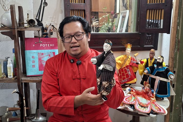 Mawar Cina di Tanah Jawa: Saat Wayang Potehi Hidupkan Memori Represi Etnis Tionghoa di Era Orde Baru
