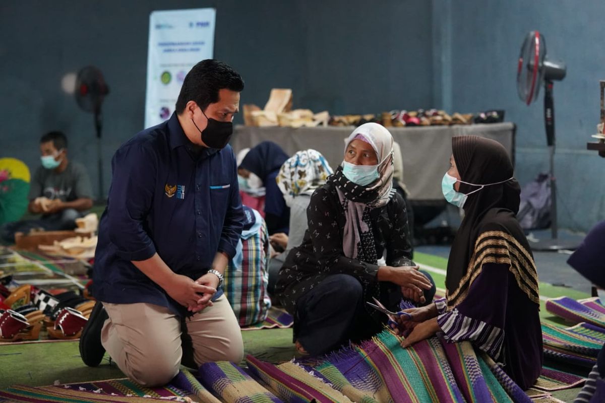 Menteri Badan Usaha Milik Negara (BUMN) Erick Thohir saat melakukan kunjungan kerja di Tasikmalaya, Jawa Barat, Sabtu (12/6/2021).