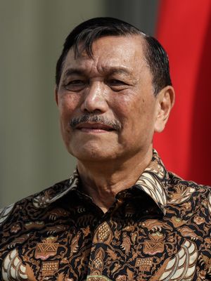 Menteri Koordinator Kemaritiman dan Investasi, Luhut B Pandjaitan sebelum pelantikan menteri-menteri Kabinet Indonesia Maju di Istana Negara, Jakarta, Rabu (23/10/2019). Presiden RI Joko Widodo mengumumkan dan melantik Menteri-menteri Kabinet Indonesia Maju serta pejabat setingkat menteri.