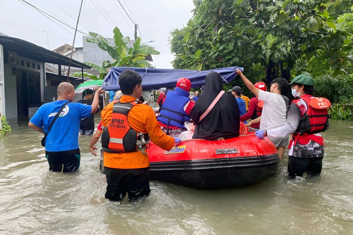 Sejumlah Wilayah Bekasi Banjir, Ratusan Warga Mengungsi