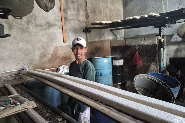 Potret Pabrik Tempe Rumahan di Jakut, 45 Tahun Bertahan di Tengah Guncangan Harga Kedelai