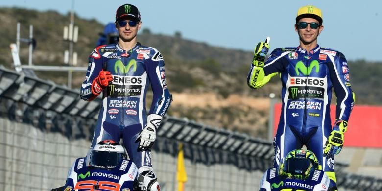 Jorge Lorenzo dan Valentino Rossi saat masih menjadi rekan setim di Yamaha pada periode 2013-2016.