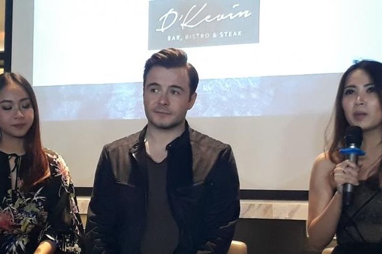 Jumpa pers Shane Filan Right Here Live in Concert di DKevin Bar, Bistro & Steak, Jakarta Pusat, Senin (13/3/2017).