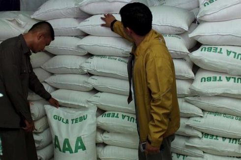 Bulog Beli 20.000 Ton Gula Produksi PG BUMN