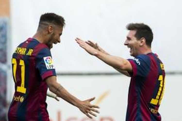 Striker Barcelona, Neymar (kiri) dan Lionel Messi (kanan).