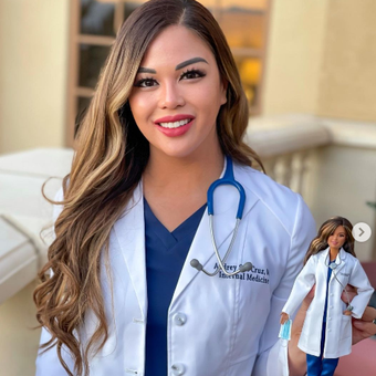 Audrey Cruz, dokter Las vegas yang jadi model boneka Barbie