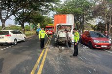 Tabrakan Pikap Vs Truk di Gresik, Sopir Selamat, Mobil Ringsek