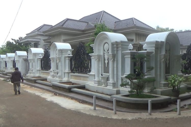 Rumah mewah di Madura, Jawa TImur.