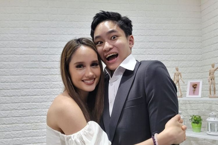 Azka Corbuzier dan Cinta Laura Kiehl