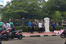 Airlangga Sebut Jokowi Boleh Bagikan Langsung Bansos karena Bukan Capres