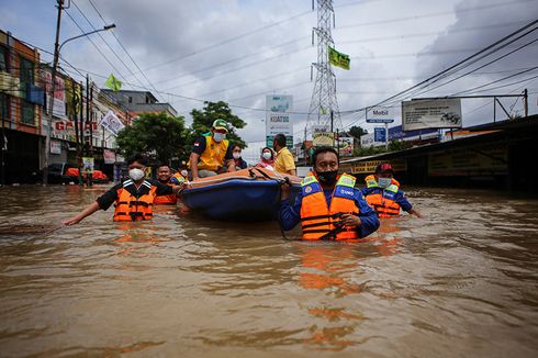 Several Indonesia’s Cities Slammed by Monsoon Floods