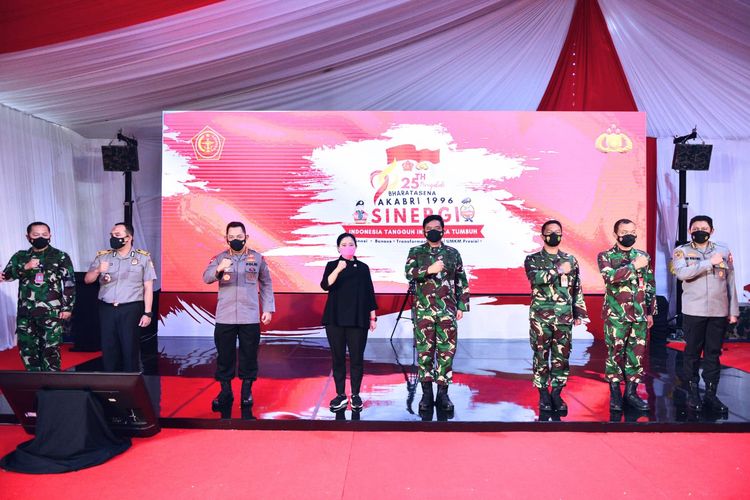 Ketua DPR RI Puan Maharani dalam peringatan Hari Ulang Tahun (HUT) TNI ke-76 di Jakarta, Selasa (5/10/2021).
