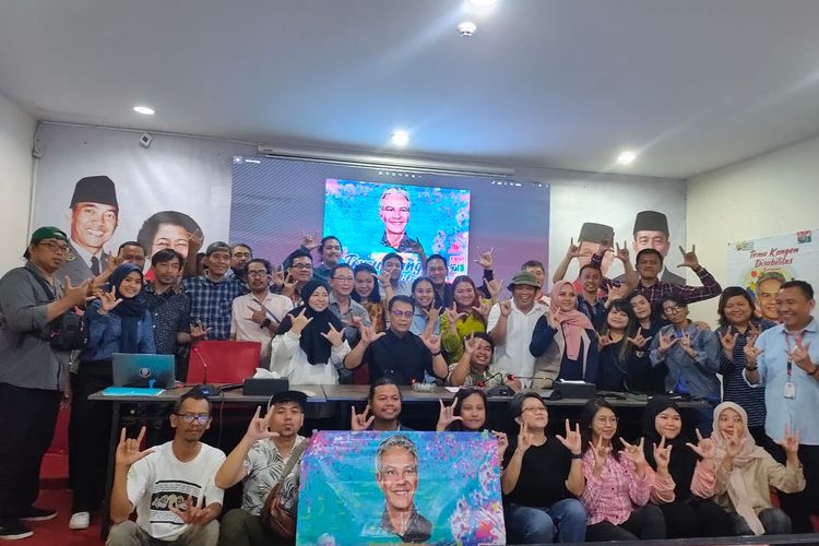 Komunitas Disabilitas Tuna Rungu Indonesia nyatakan mendukung Ganjar Pranowo sebagai bakal capres 2024 di Rumah Aspirasi, Menteng, Jakarta, Selasa (5/9/2023).