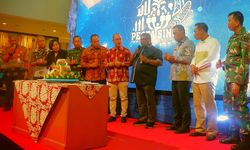 Harga Pangan Berfluktuasi, Pj Gubernur Papua Barat Ajak Masyarakat Belanja Kebutuhan Pangan Lokal