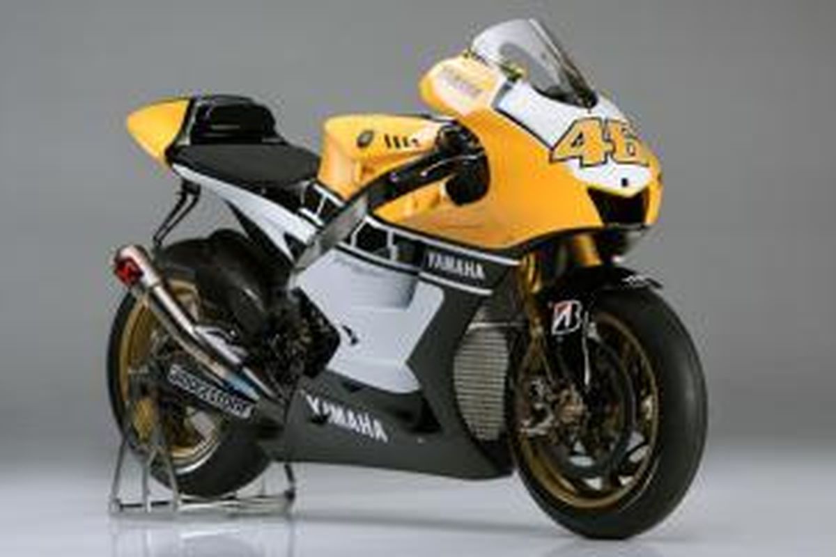 Yamaha YZR-M1 livery khusus memperingati 60 tahun Yamaha di Motorsport.