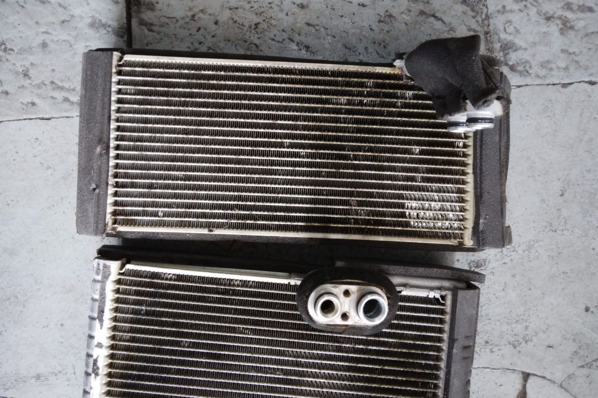 Salah satu keunggulan yang kerap digaungkan pemilik mobil diesel yaitu Air Conditioner (AC)  mobil yang lebih dingin ketimbang mobil bensin.