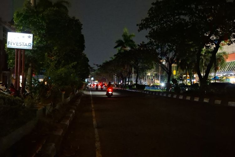 Lampu Jalan Mati Total, Sekitar Mal Daan Mogot Jakbar Gelap Gulita