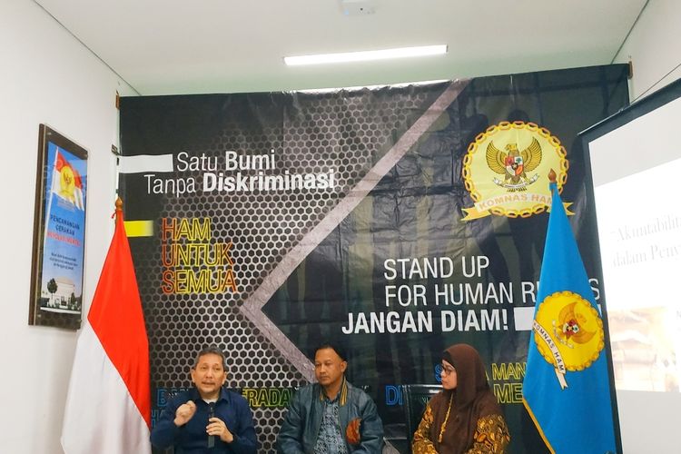 Anggota Ombudsman Republik Indonesia Alamsyah Saragih saat memberikan materi dalam diskusi di Kantor Komnas-HAM, Menteng, Jakarta Pusat, Kamis (30/1/2020). 