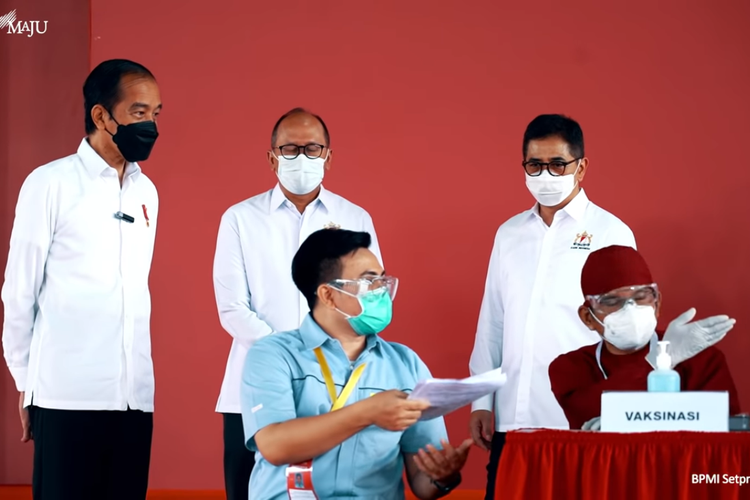 Terdapat 19 perusahaan yang bergerak di sektor manufaktur mulai melaksanakan program Vaksinasi Gotong Royong