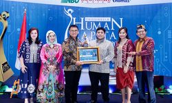 Kelola SDM dengan Baik, Jasa Raharja Raih 2 Penghargaan di Ajang Indonesia Human Capital Award 2023