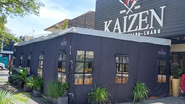 Kaizen, restoran all you can eat di Kota Malang, menghadirkan irisan wagyu tiga rasa yang dapat kamu ambil tanpa batasan jumlah.