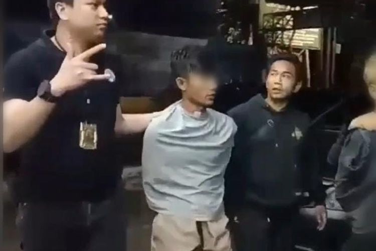 Salah satu dari tiga pelaku pencurian mobil boks di kawasan Grogol Petamburan, Jakarta Barat ditangkap pada Minggu (3/9/2023). 