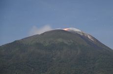 Status Gunung Ile Lewotolok Turun dari Level Siaga ke Waspada