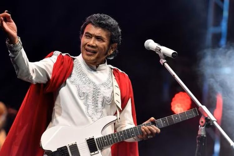 Rhoma Irama adalah salah satu musisi yang secara terbuka membebaskan lagu-lagunya dinyanyikan orang lain tanpa royalti.