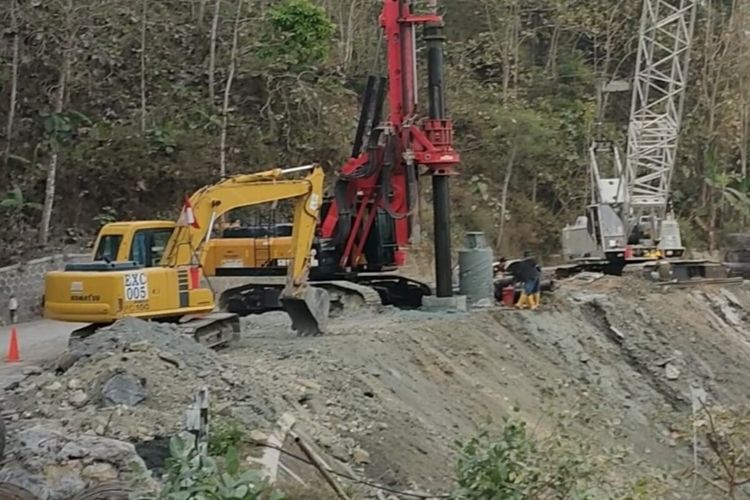 Perbaikan di tanjakan Clongop, Gunungkidul
