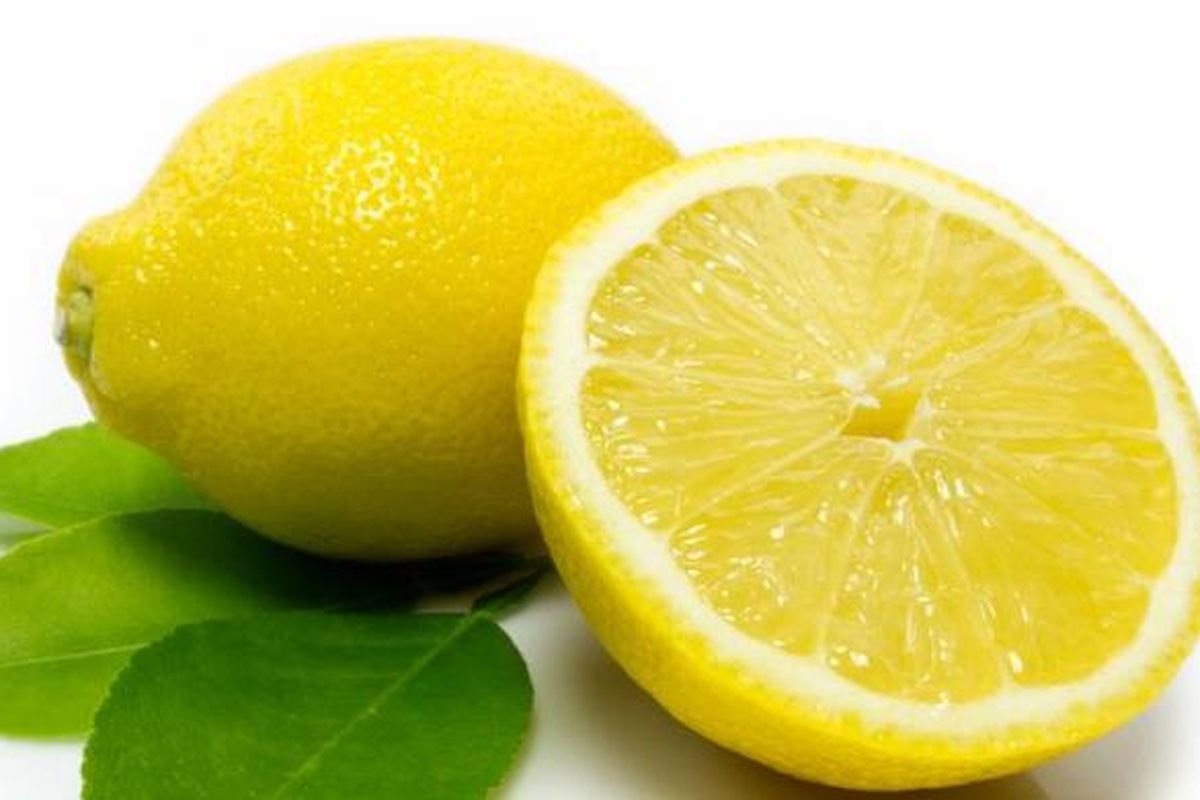 Jeruk lemon memiliki banyak manfaat. 