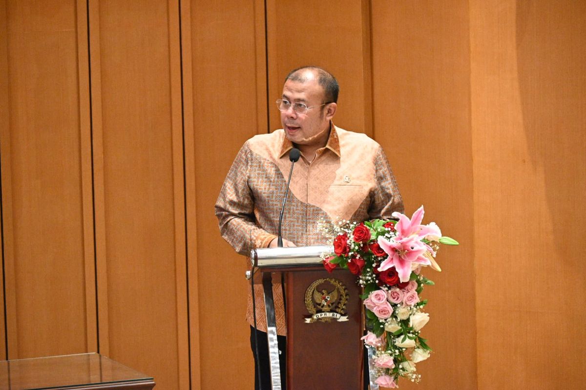 Wakil Ketua DPR RI Cucun Ahmad Syamsurijal saat menyampaikan sambutan Forum Seminar Tematik Bakohumas DPR RI 2025, Kamis (10/7/2025). 
