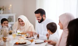 Tips Jaga Kesehatan Ginjal Saat Puasa agar Tak Dehidrasi Menurut Dokter