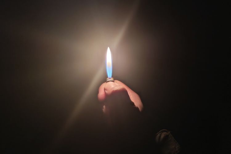 Hampir 10 Jam Mati Lampu, Warga Desa Suwalan Tuban Protes Gangguan Listrik PLN