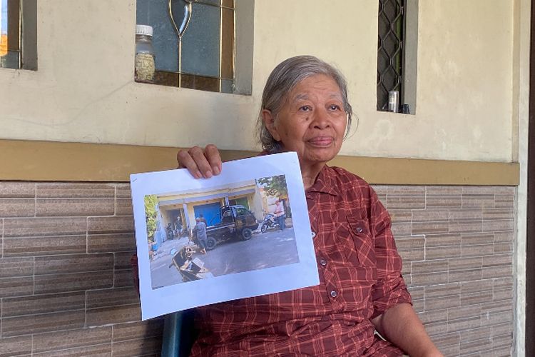 Maria Lucia Setyowati, warga Surabaya yang tertipu anak kosnya hingga 2 rumahnya hilang, Senin (23/9/2024).