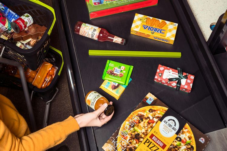 Ilustrasi belanja di supermarket.