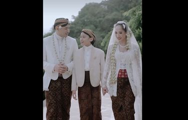 Penyanyi Bunga Citra Lestari alias BCL resmi menikah dengan Tiko Aryawardhana pada hari ini, Sabtu (2/12/2023). Pernikahan tersebut berlangsung di Amankila, Bali.