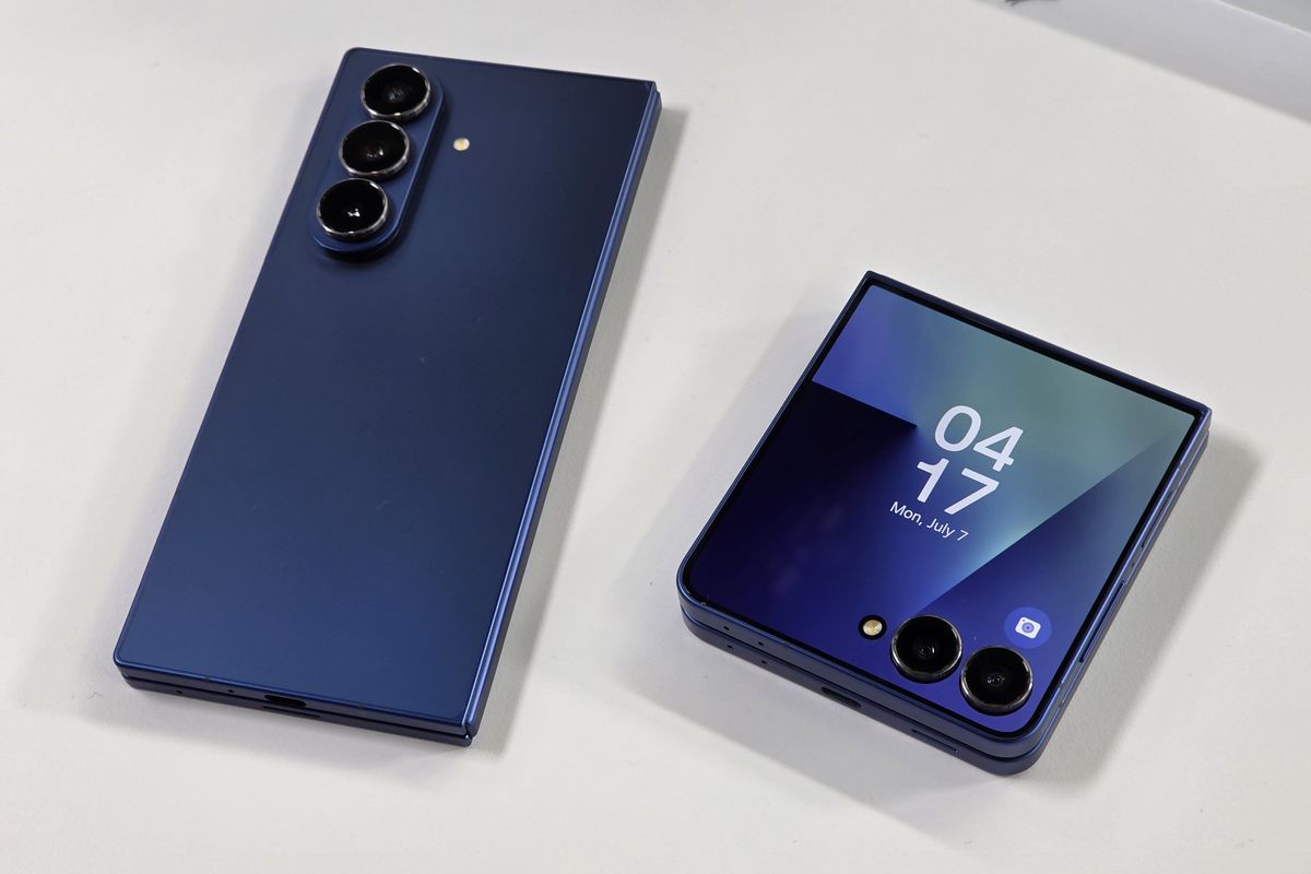 Smartphone lipat Samsung Galaxy Z Fold 7 dan Z Flip 7 resmi meluncur di acara Galaxy Unpacked yang digelar di New York, AS, Rabu (9/7/2025).