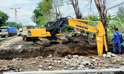 Kurangi Dampak Banjir di Jalan Wali Songo, BBPJN Jateng-DIY Ganti Saluran Drainase