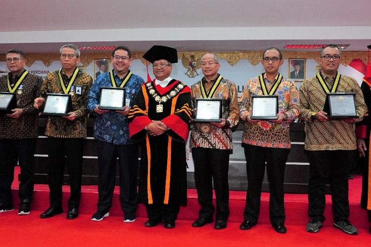 Peresmian Laboratorium Teknik 3 Institut Teknologi Sumatera (Itera), Lampung, yang dilakukan dalam rangkaian sidang terbuka dies natalis kelima dan lustrum perdana Itera, Senin (7/10/2019).