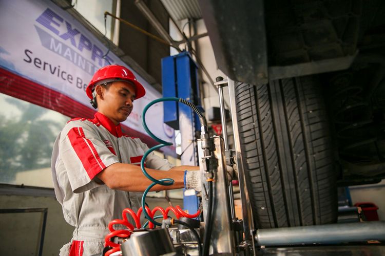 Layanan aftersales service di Auto2000 ditunjang oleh fasilitas yang modern dan mekanik yang berkualitas, semakin memberikan rasa nyaman.