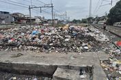 Rel Kereta Tanjung Priok Dipenuhi Sampah, Ancaman bagi Kereta dan Warga