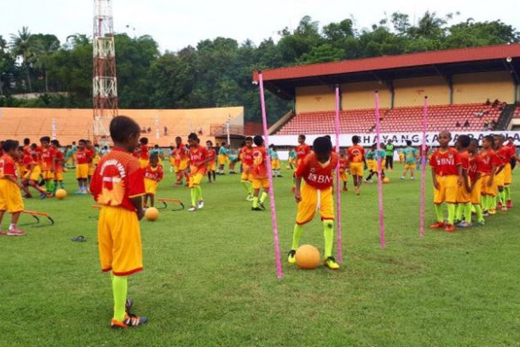 Pergelaran Bhayangkara Papua Football Festival 2017. 