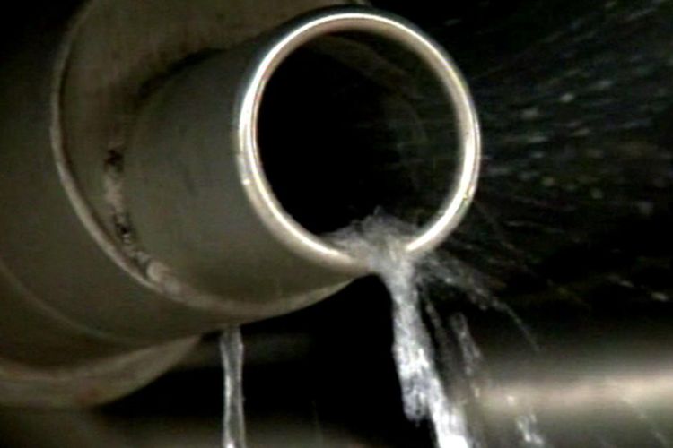 Sering Terjadi, Ini Penyebab Air Keluar dari Knalpot Mobil