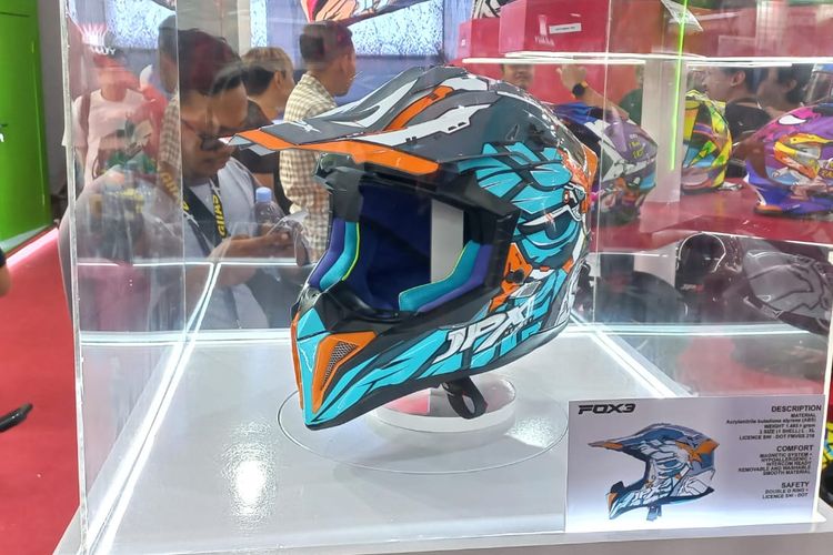 Pilihan helm di GIIAS 2024