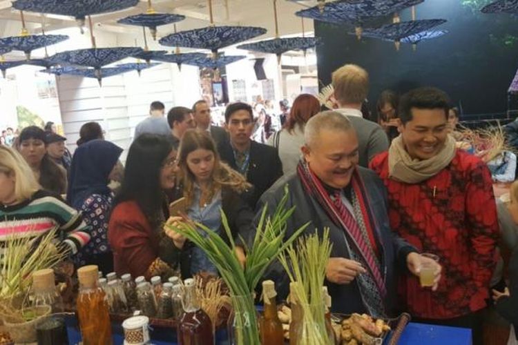 Gubernur Sumatera Selatan Alex Noerdin saat berada di pameran internasional, Internationale Tourismus-Borse Berlin (ITB) Berlin yang berlangsung di Masse Berlin, Jerman, Sabtu (11/3/2017).