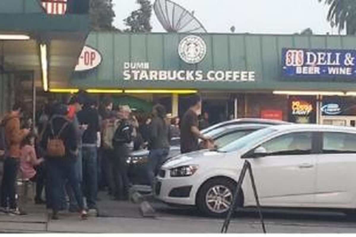 Gerai Dumb Starbucks